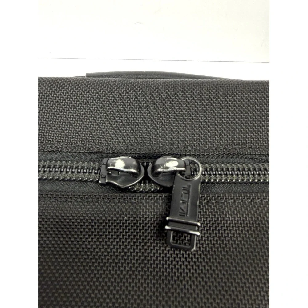 Tumi Alpha Briefcase Slim Black Portfolio Ballistic Nylon Laptop Bag Travel